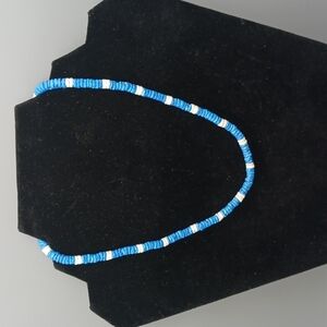 Beaded necklace with claw clasp
